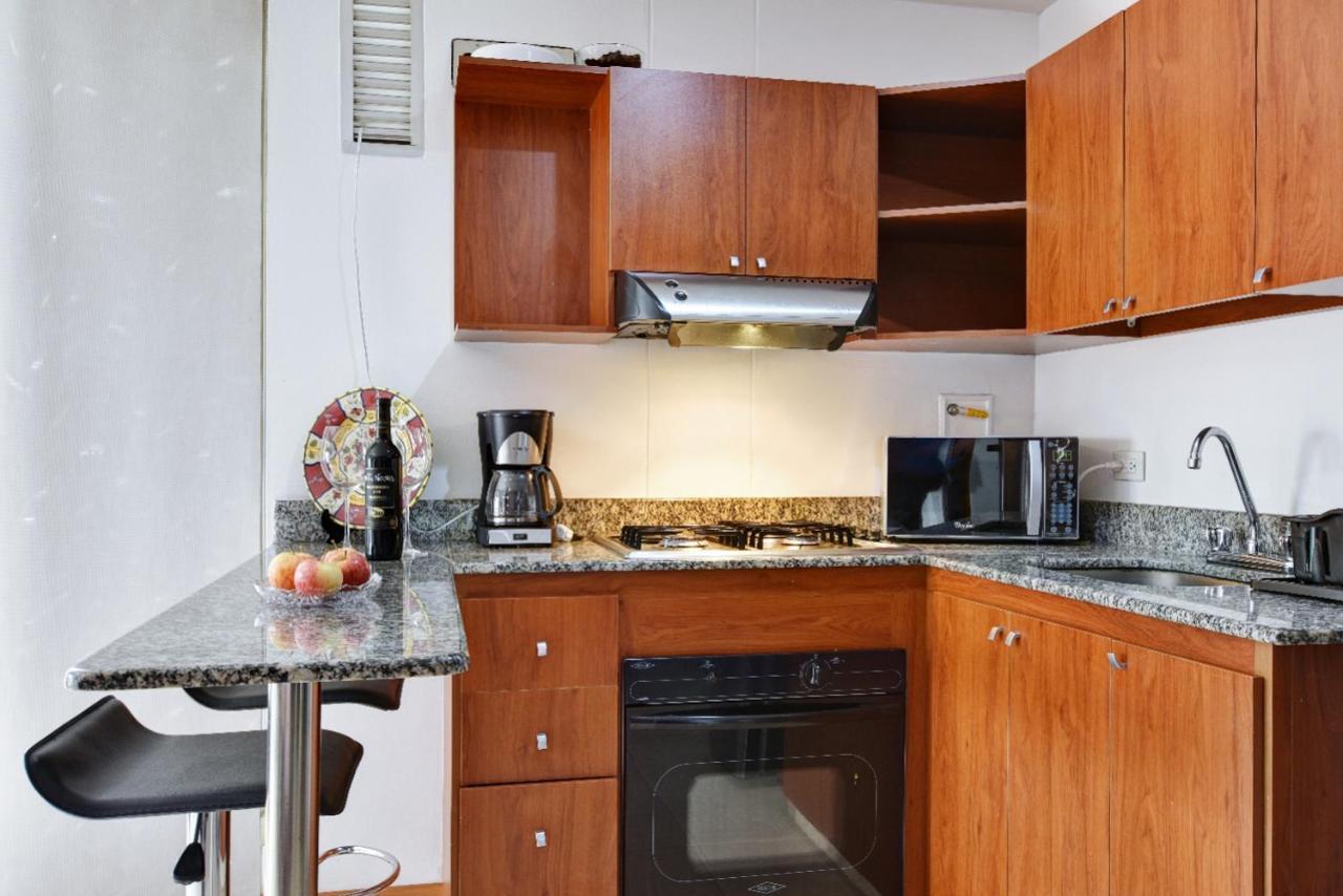 Cyan Suites Poblado By Mde Bnb เมเดยิน ภายนอก รูปภาพ