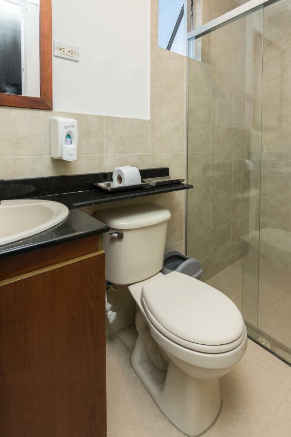 Cyan Suites Poblado By Mde Bnb เมเดยิน ภายนอก รูปภาพ